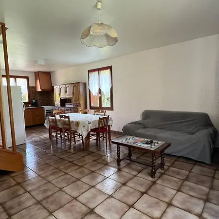 بيت للعطل Maison Mitoyenne Avec Jardin *