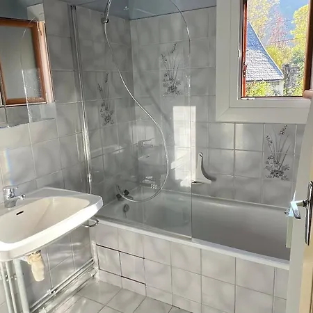 Maison Mitoyenne Avec Jardin بيت للعطل *